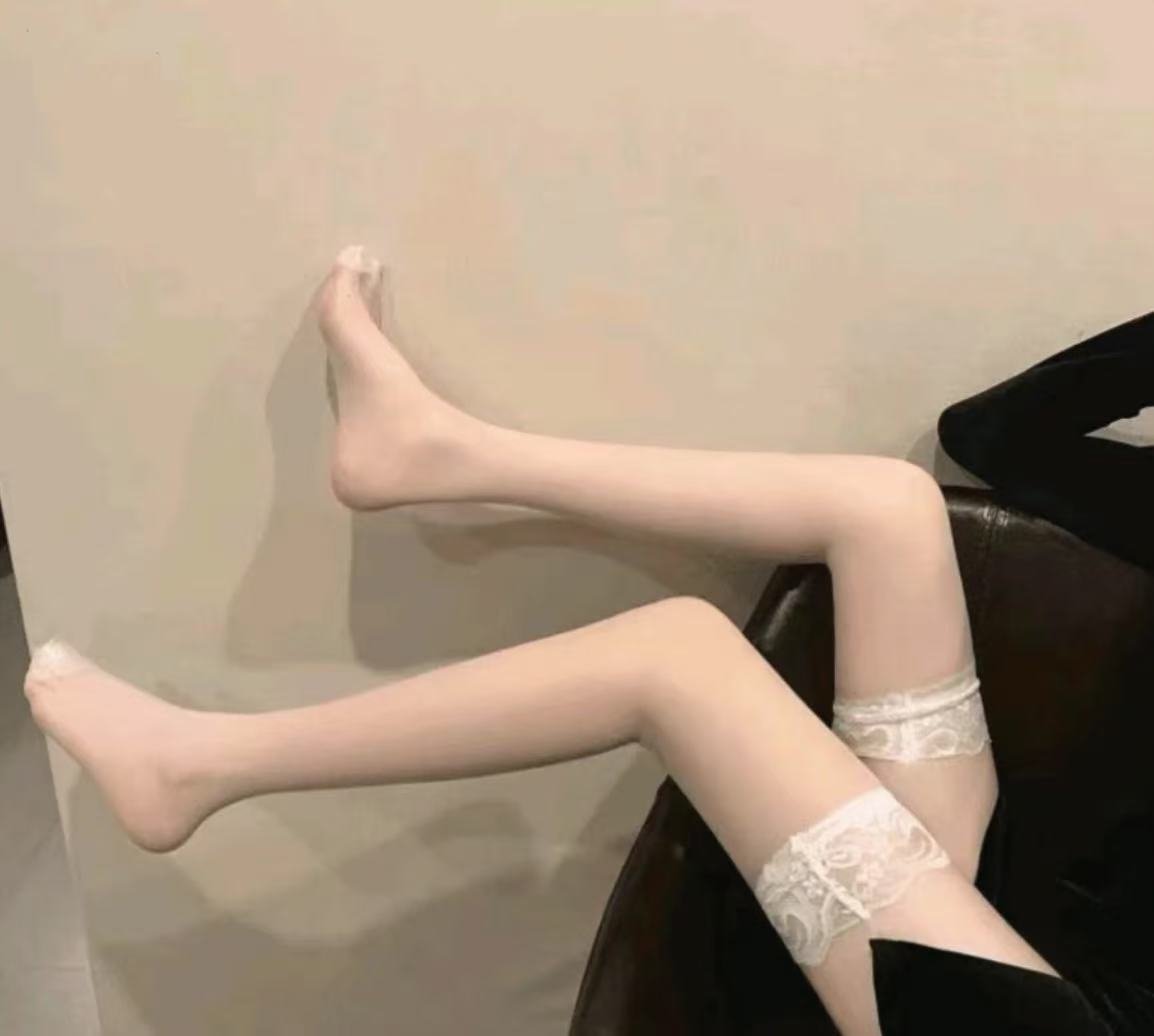 Simple and fashionable lace-trimmed long socks, thin, white, autumn 2024, knee-length, new, flesh-colored, jk